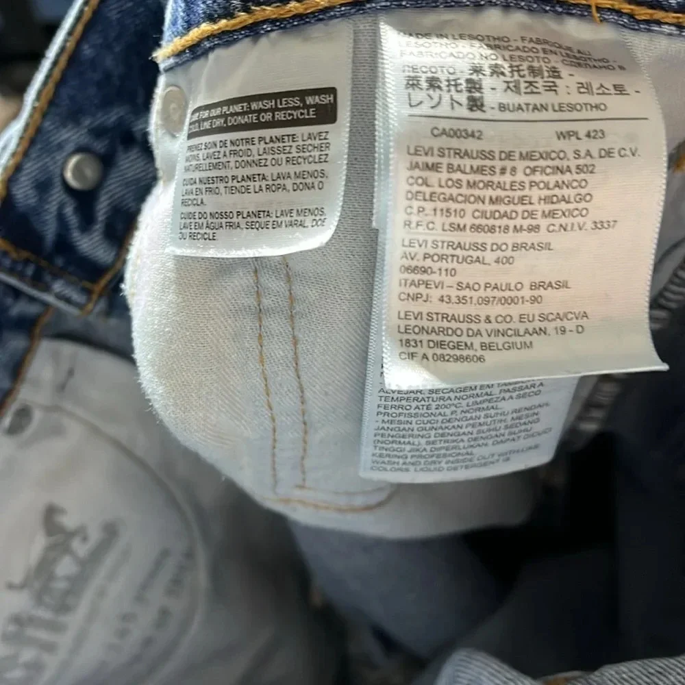 Levis jeans 505 straight leg Size 38X 30